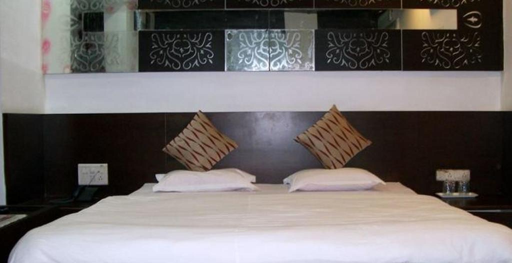 Hotel Palm View Residency Vadodara Zewnętrze zdjęcie